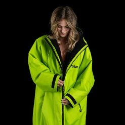 Dryrobe Advance Adult Long Sleeve Small Limited Edition Injection Green/Black -Funky Trunks shop Lime product 6