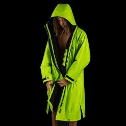 Dryrobe Advance Adult Long Sleeve Medium Limited Edition Injection Green/Black -Funky Trunks shop Lime product 7 1