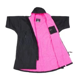 Dryrobe Advance Adult Short Sleeve Black/Pink -Funky Trunks shop WEB A DA BP ZIP PKT 1200x1200 94623