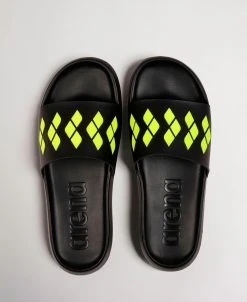 Arena Urban Slide Sandals Black/Lime -Funky Trunks shop ezgif 5 09f639703e