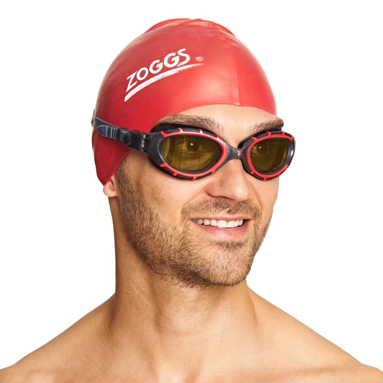 Zoggs Predator Flex Red/Black Goggle Polarised Ultra Lens 3 Zoggs Predator Flex Red/Black Goggle Polarised Ultra Lens - Image 3