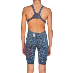 Arena Girls’ Powerskin St 2.0 Full Body Short Leg Open Back Limited Edition – Fina Approved 21 Arena Girls’ Powerskin St 2.0 Full Body Short Leg Open Back Limited Edition – Fina Approved -Funky Trunks shop products 002796 950 g pwskin st 2.0 fbslob ltd edition 2019 006 b o 2