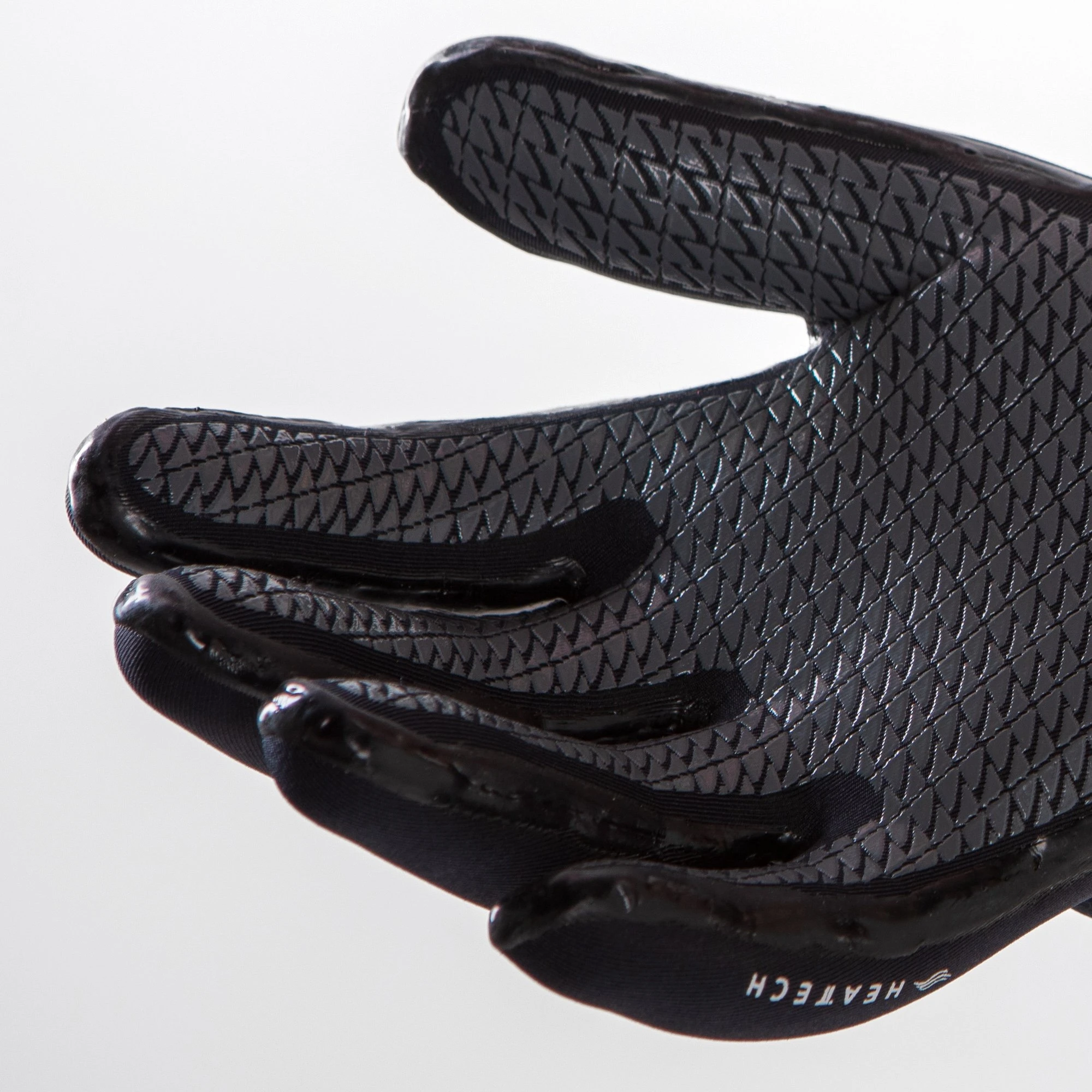 Zone3 Neoprene Heat-Tech Warmth Swim Gloves 3 Zone3 Neoprene Heat-Tech Warmth Swim Gloves - Image 3